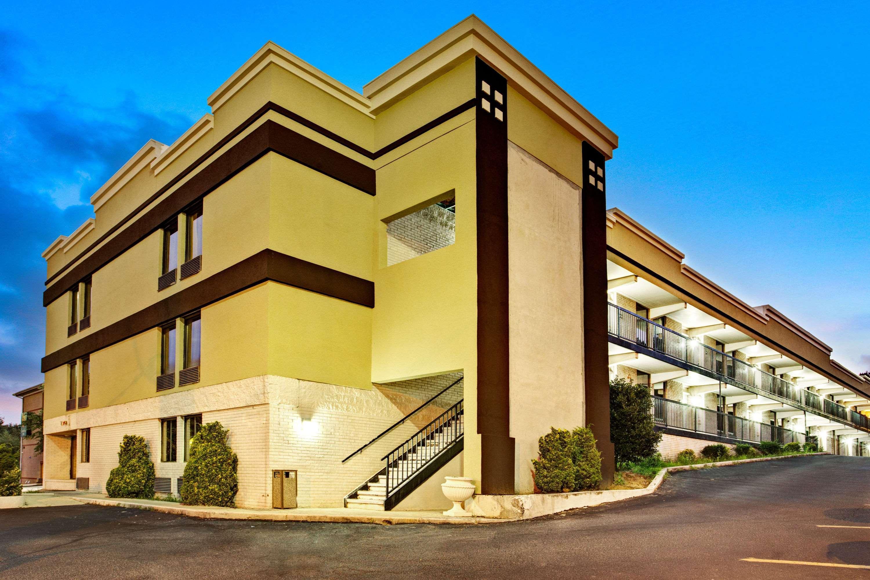 Motel Super 8 Downtown Raleigh Exterior foto